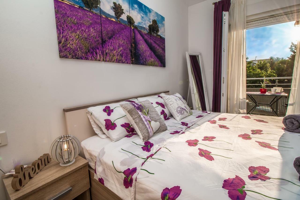 Sunny Point Apartment โรวีน ภายนอก รูปภาพ